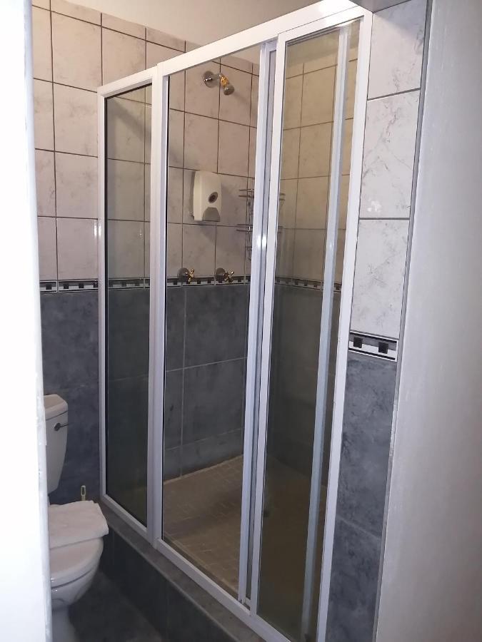 Krige Lodge B&B Bloemfontein Eksteriør bilde